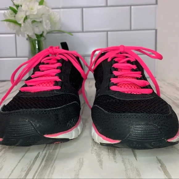 Fila Women’s Sneakers Black Pink Sz 9.5 - Picture 3 of 11
